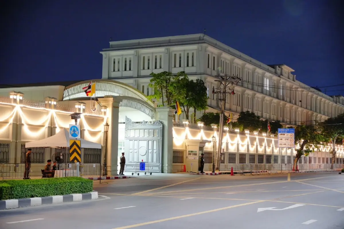 MEA เชิญชวนชมไฟประดับ เพื่อเป็นการเฉลิมพระเกียรติ เนื่องในโอกาสวันเฉลิมพระชนมพรรษาพระพันปีหลวง