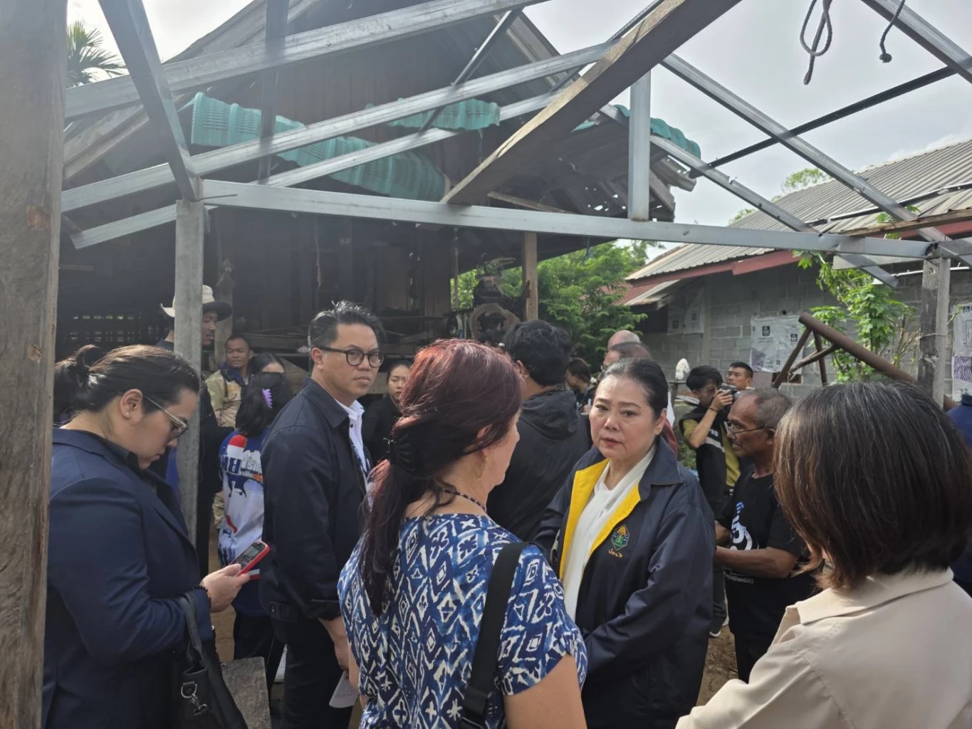 ผู้ช่วย-ที่ปรึกษา รมว.กต. นำคณะผู้แทนทูตสหภาพยุโรป ลงพื้นที่ รพ.พนมดงรัก