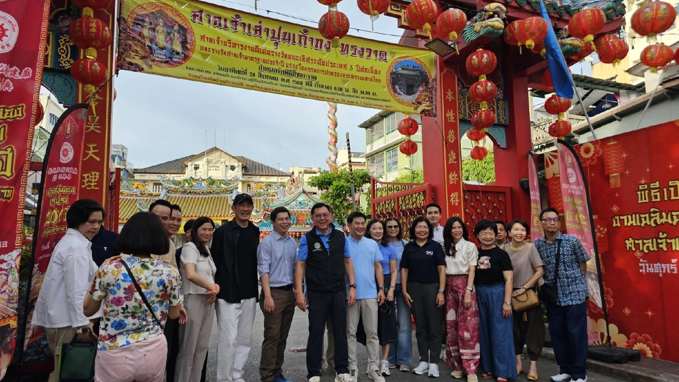 จตุพร” รมว.พาณิชย์ ลงพื้นที่ถนนทรงวาด ชวนสายชิม สายชิลล์ เช็กอิน