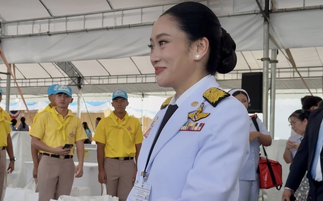 "นายกฯ" ยิ้มบอกคิดถึงสื่อฯ ไม่ตอบ ปม “ลาออก”