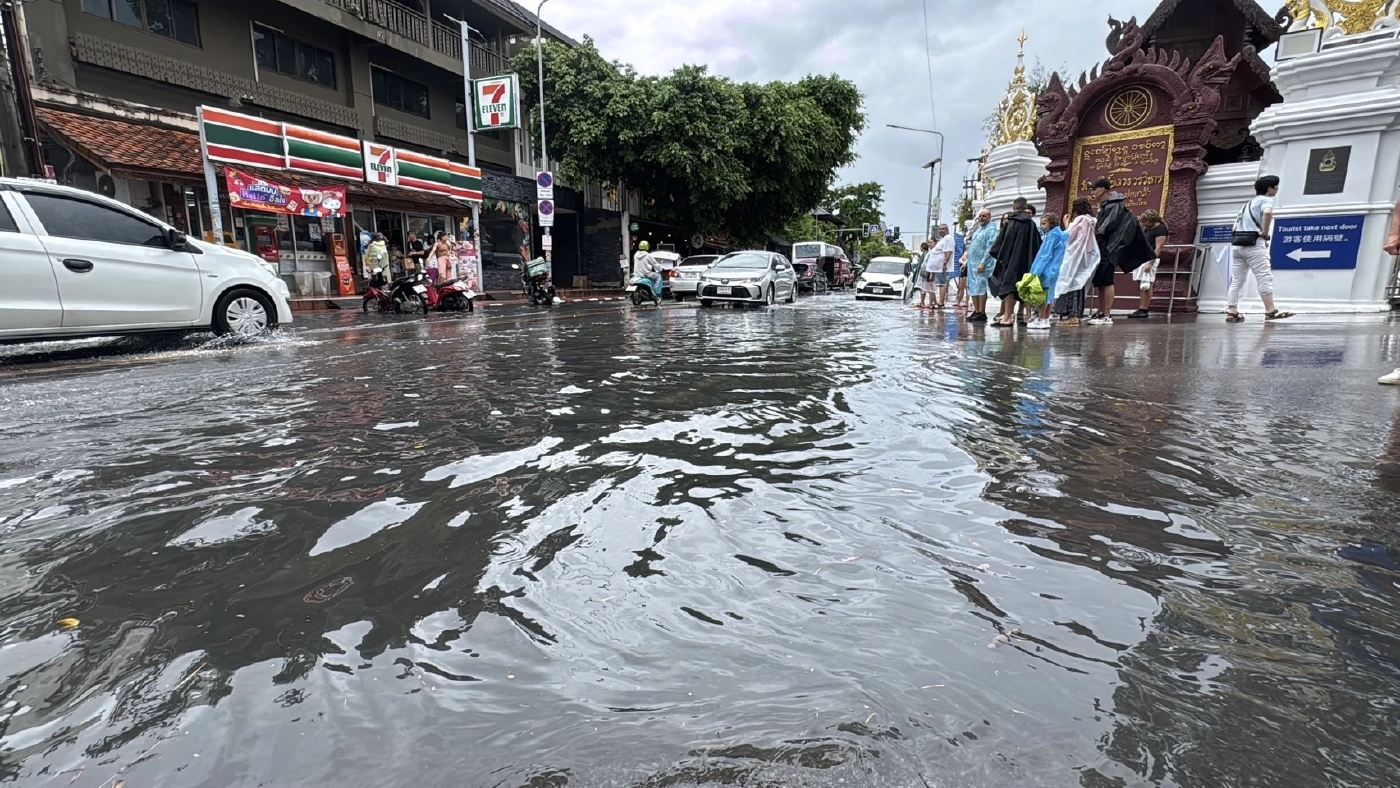 ด่วน! เชียงใหม่จมบาดาลหลายพื้นที่ โดน “พายุคาจิกิ” ถล่ม