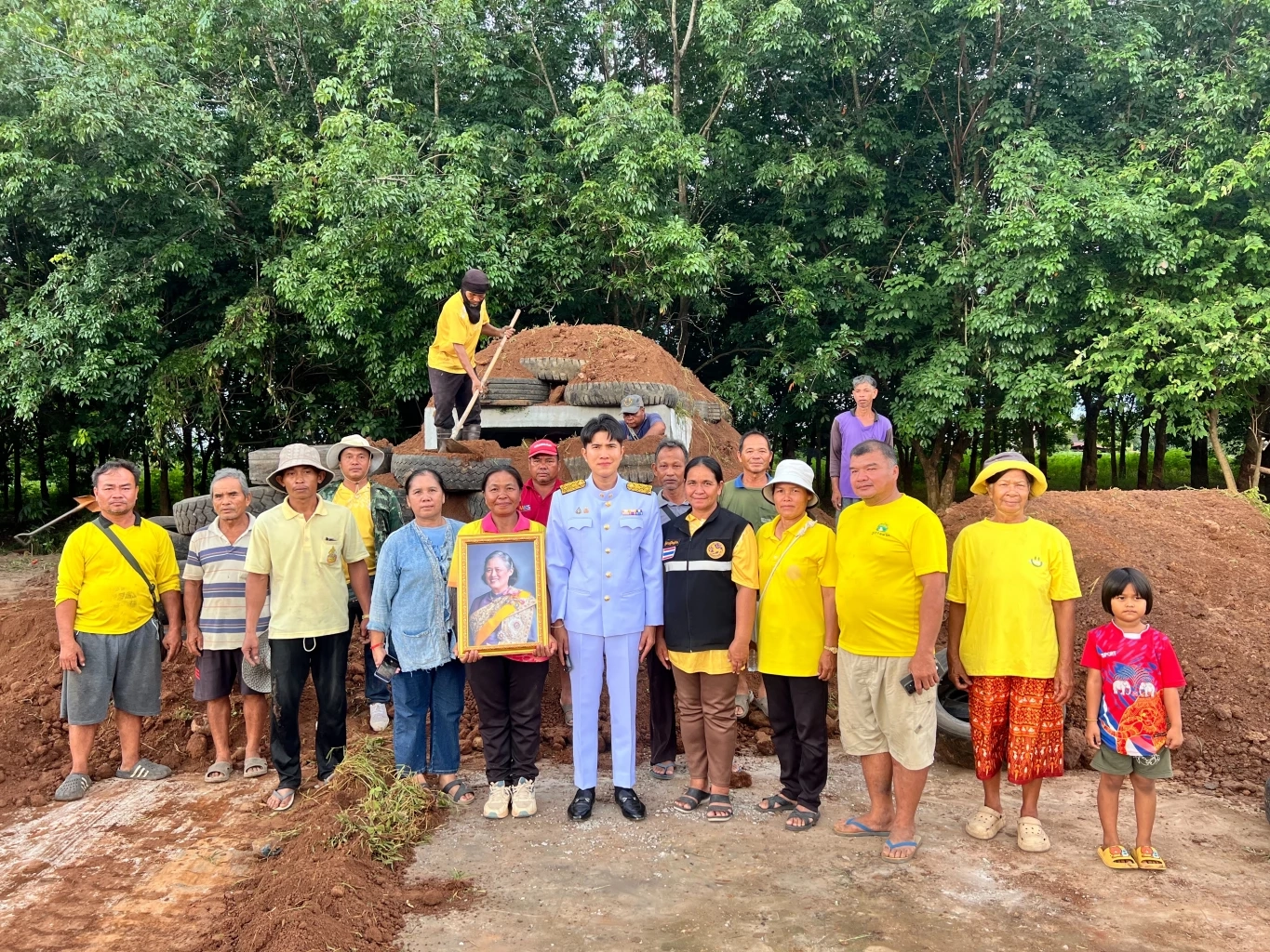 กรมสมเด็จพระเทพฯ พระราชทานบังเกอร์ ชาวอ.น้ำยืน จ.อุบลฯ