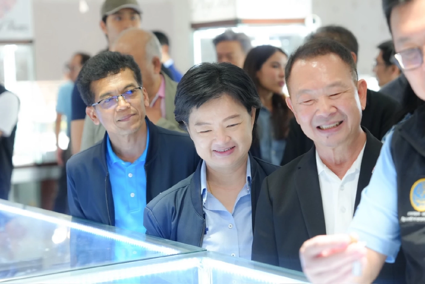 “จตุพร-สุชาติ” ลุยตลาดพลอย ดัน “จันทบุรีโมเดล” สู่ "มหานครอัญมณีโลก"