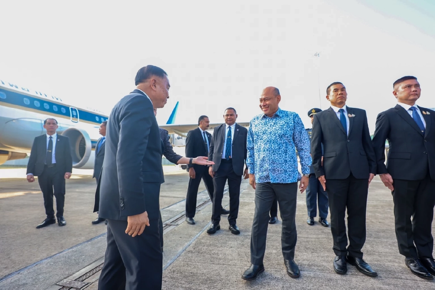 “บิ๊กเล็ก“ เดินทางถึงมาเลเซีย เตรียมประชุม GBC ไทย–กัมพูชา