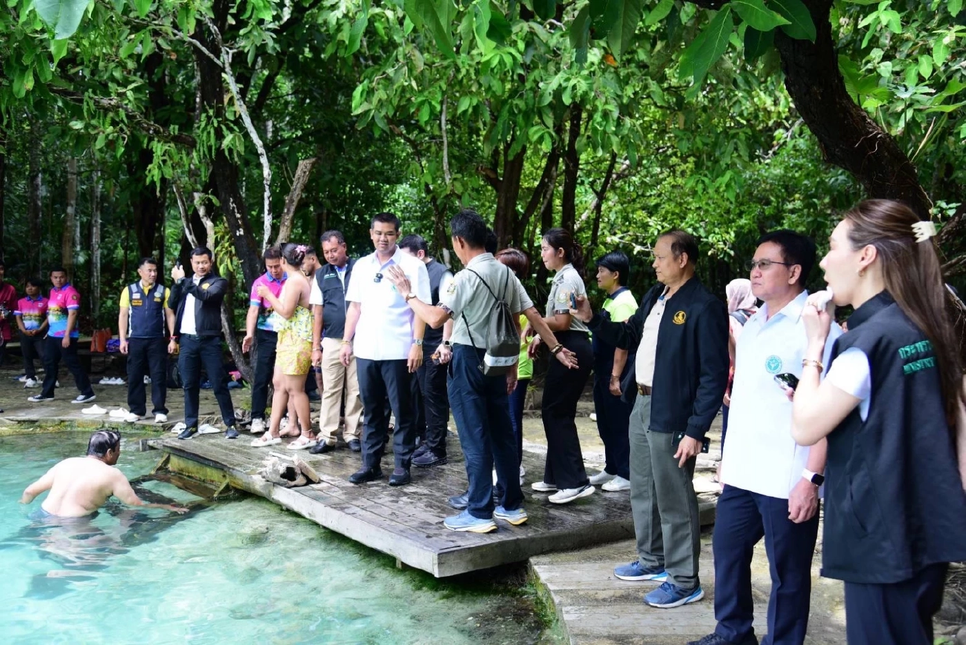 "ชัยชนะ" การันตี! สธ.จับมือ อช. จัดเต็มระบบกู้ชีพ  ยกระดับดูแล นทท.