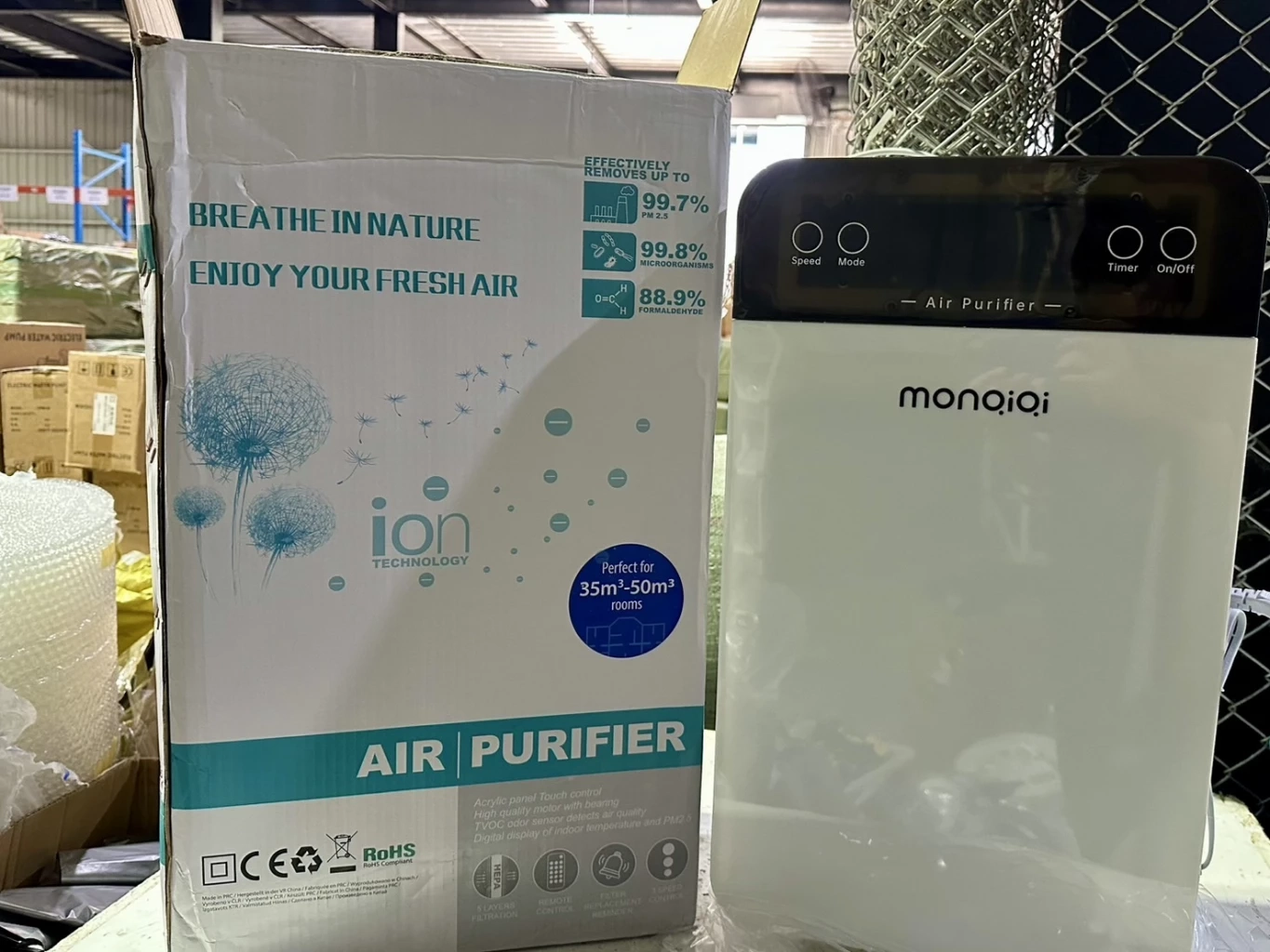 ทลายคลังสินค้าดัมพ์ตลาดออนไลน์ ยึดของกลางกว่า 13.6 ล.