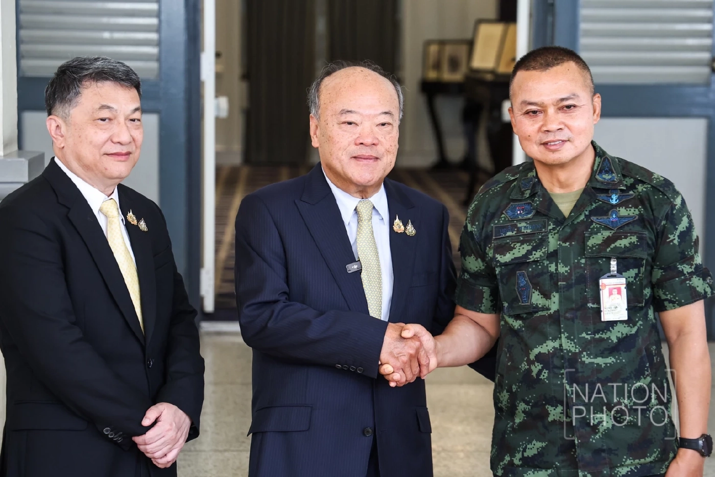 ”บีทีเอส“ มอบเงินสนับสนุนกองทัพ 50 ล้านบาท ช่วยเหลือ-เยียวยากำลังพล