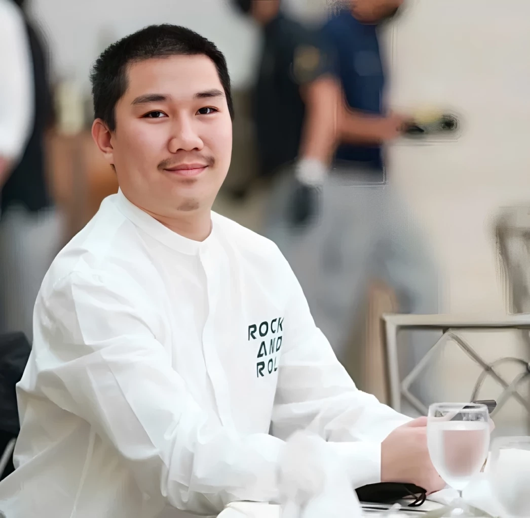  นายอภิมุข บำรุงวงศ์ ผู้ต้องหาที่ 1