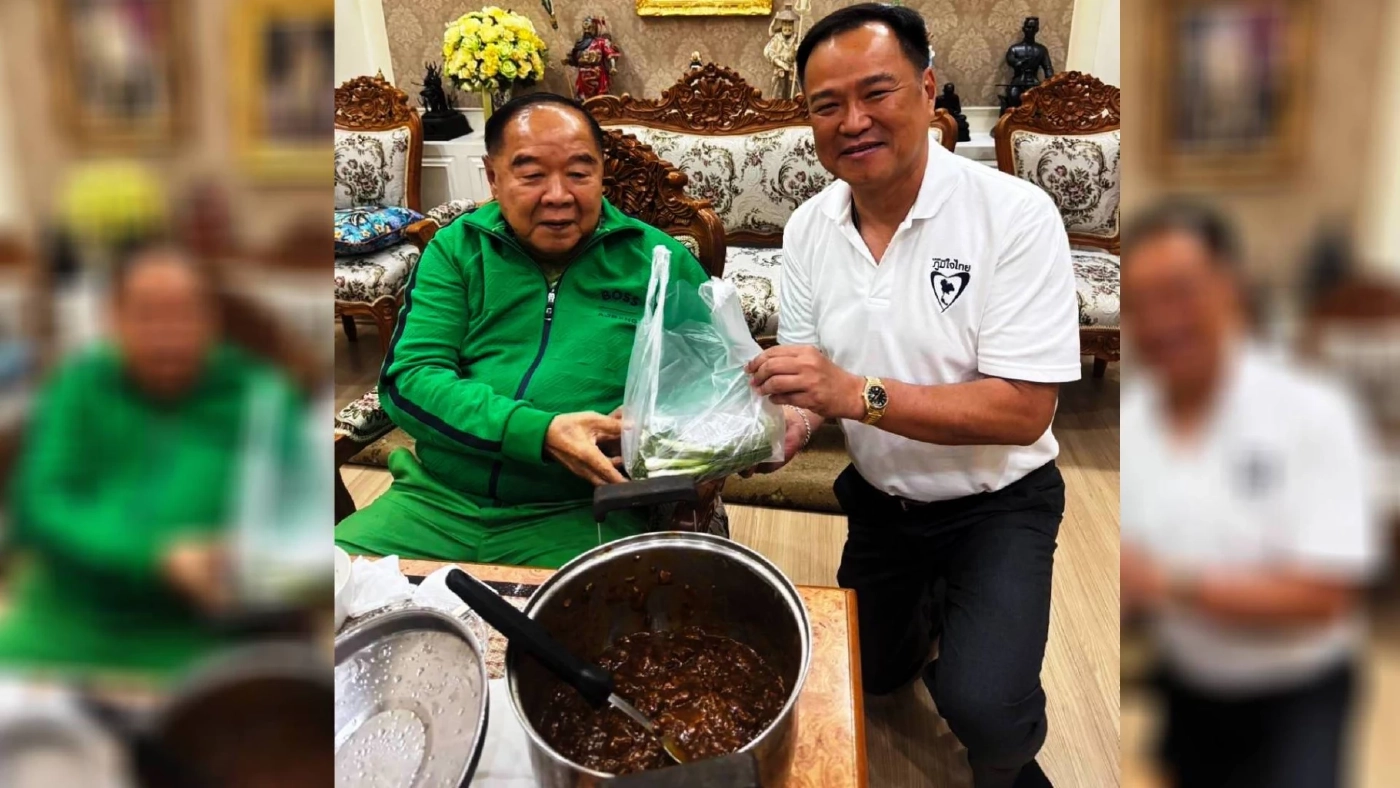 ปฏิญญาข้าวหน้าไก่! เผย "อนุทิน" หารือ "ลุงป้อม" ช่วยโหวตหนุนนั่งเก้าอี้นายกฯ  6 เดือน