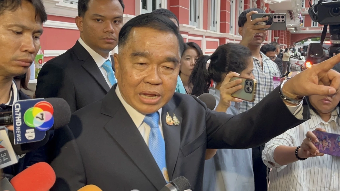 พลเอก ณัฐพล นาคพาณิชย์ รัฐมนตรีช่วยว่าการกระทรวงกลาโหม