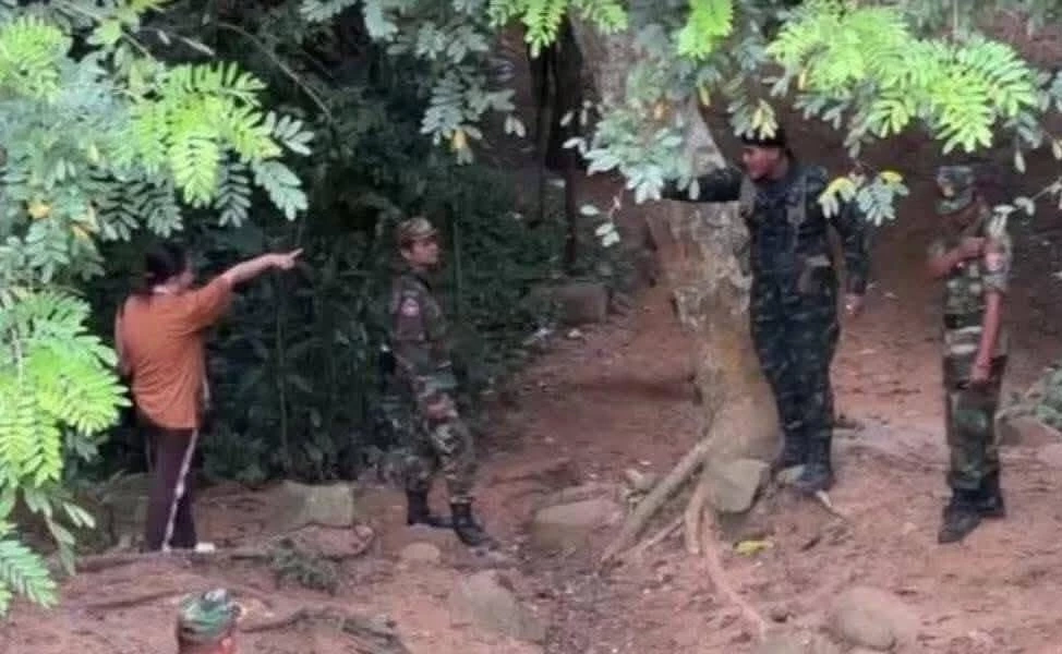 สุดอาลัย! พลทหารกล้าที่ปะทะคารมกับโมนิก้าเสียชีวิตสลดในฐาน