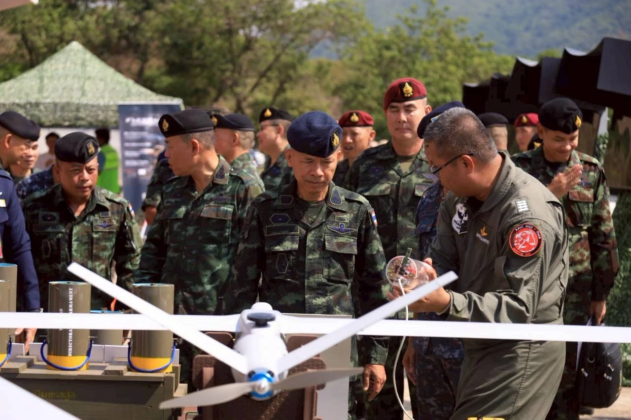 โคตรแม่น! กองทัพไทย ทดสอบ "โดรนโจมตี" ฝีมือคนไทยพัฒนาสู่การผลิตใช้งานจริง (มีคลิป)