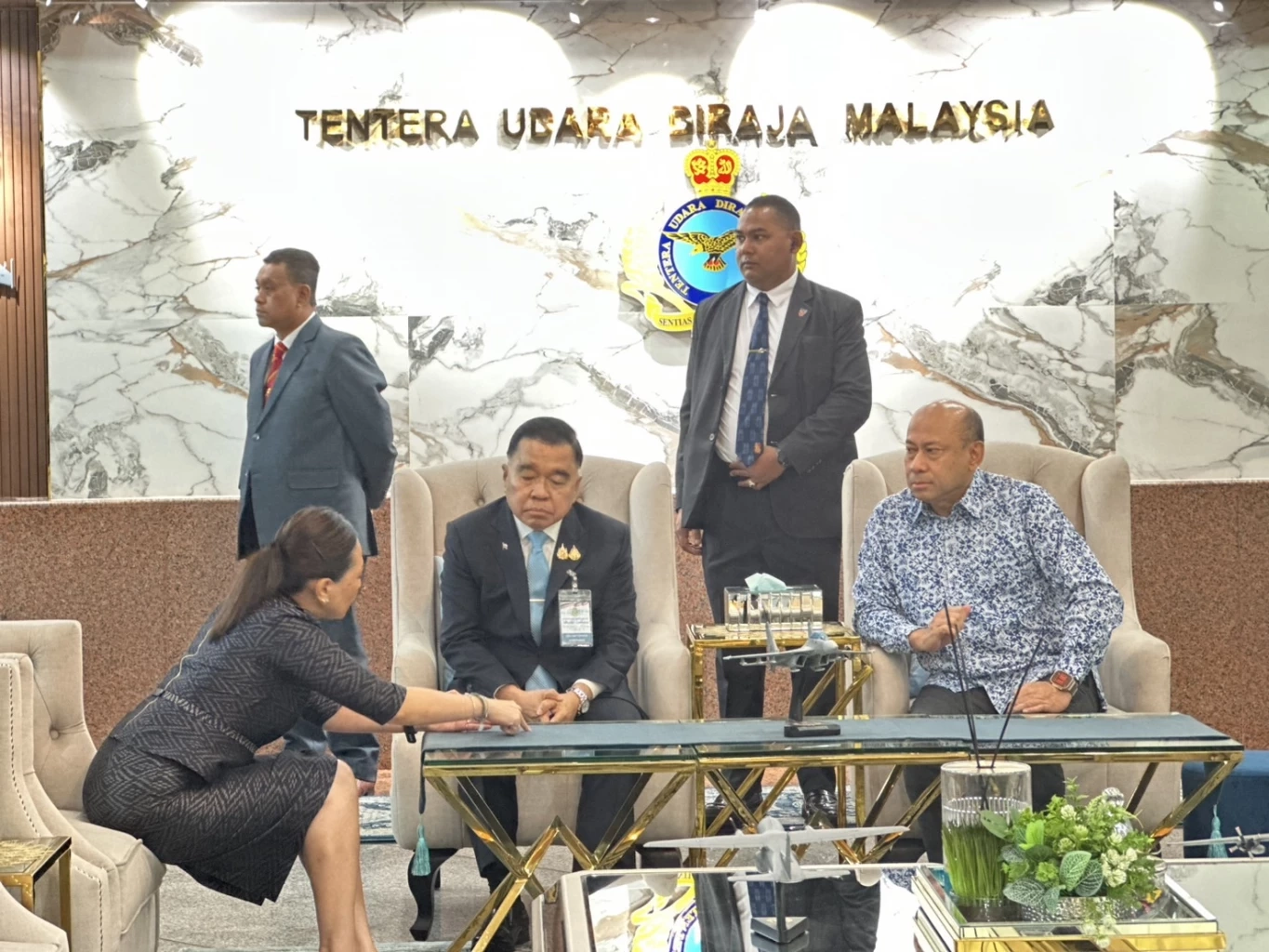 “บิ๊กเล็ก“ เดินทางถึงมาเลเซีย เตรียมประชุม GBC ไทย–กัมพูชา