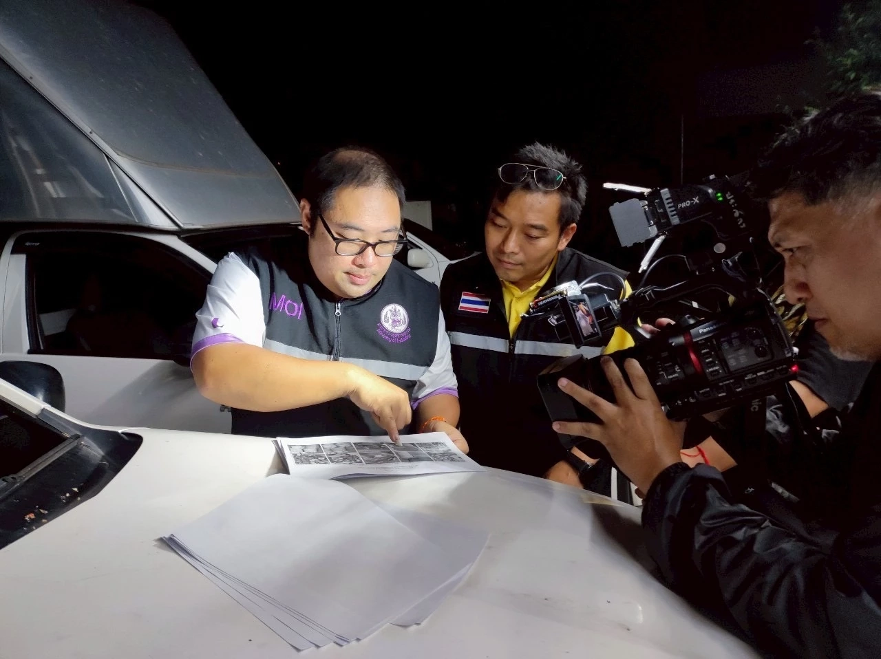 “เอกนัฏ” ส่งทีมจับโจรลักของกลาง สินค้าไม่ได้มาตรฐานที่ถูกอายัด