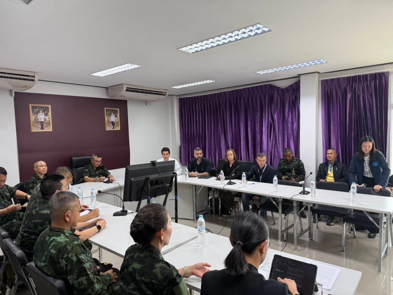 กองทัพบก ให้ “กาชาดสากล” เข้าเยี่ยม 18 เชลยศึกทหารกัมพูชา