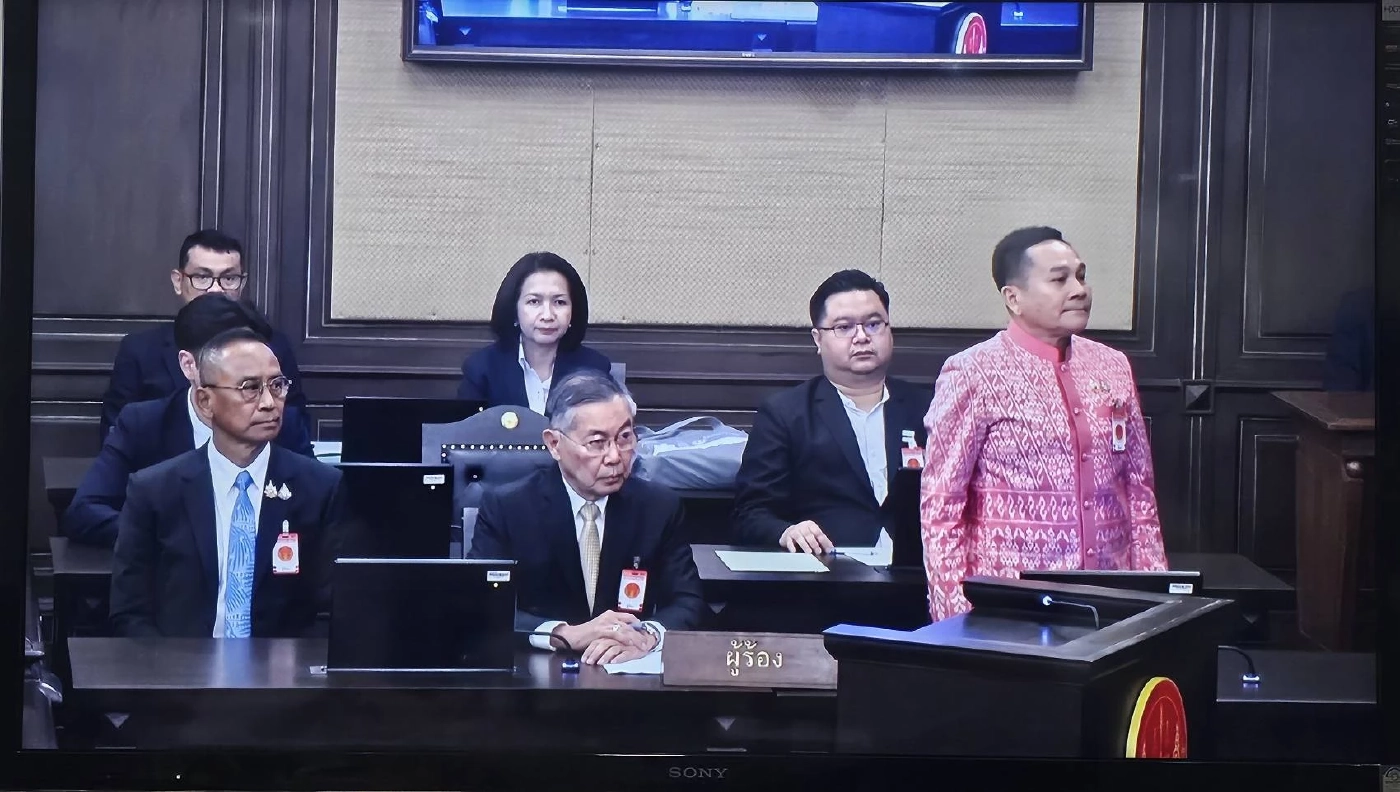 “ดิเรกฤทธิ์” ชื่นชม “แพทองธาร” เตรียมตัวมาดีแจงศาล รธน.