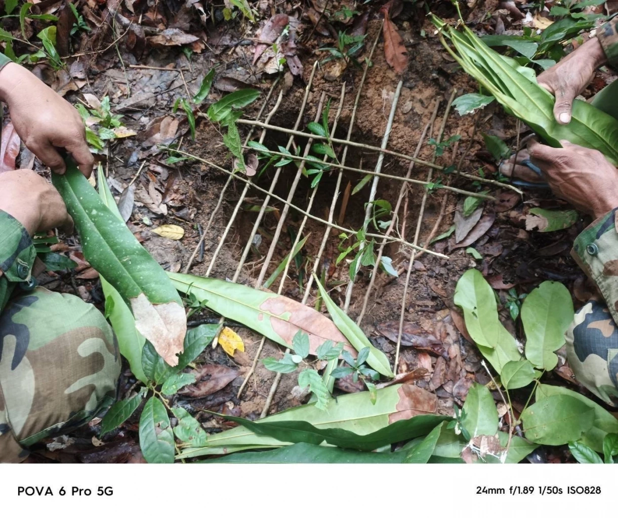 ด่วน! เจอมือถือปริศนาแถวภูมะเขือ มีคลิปเด็ดทหารกัมพูชา