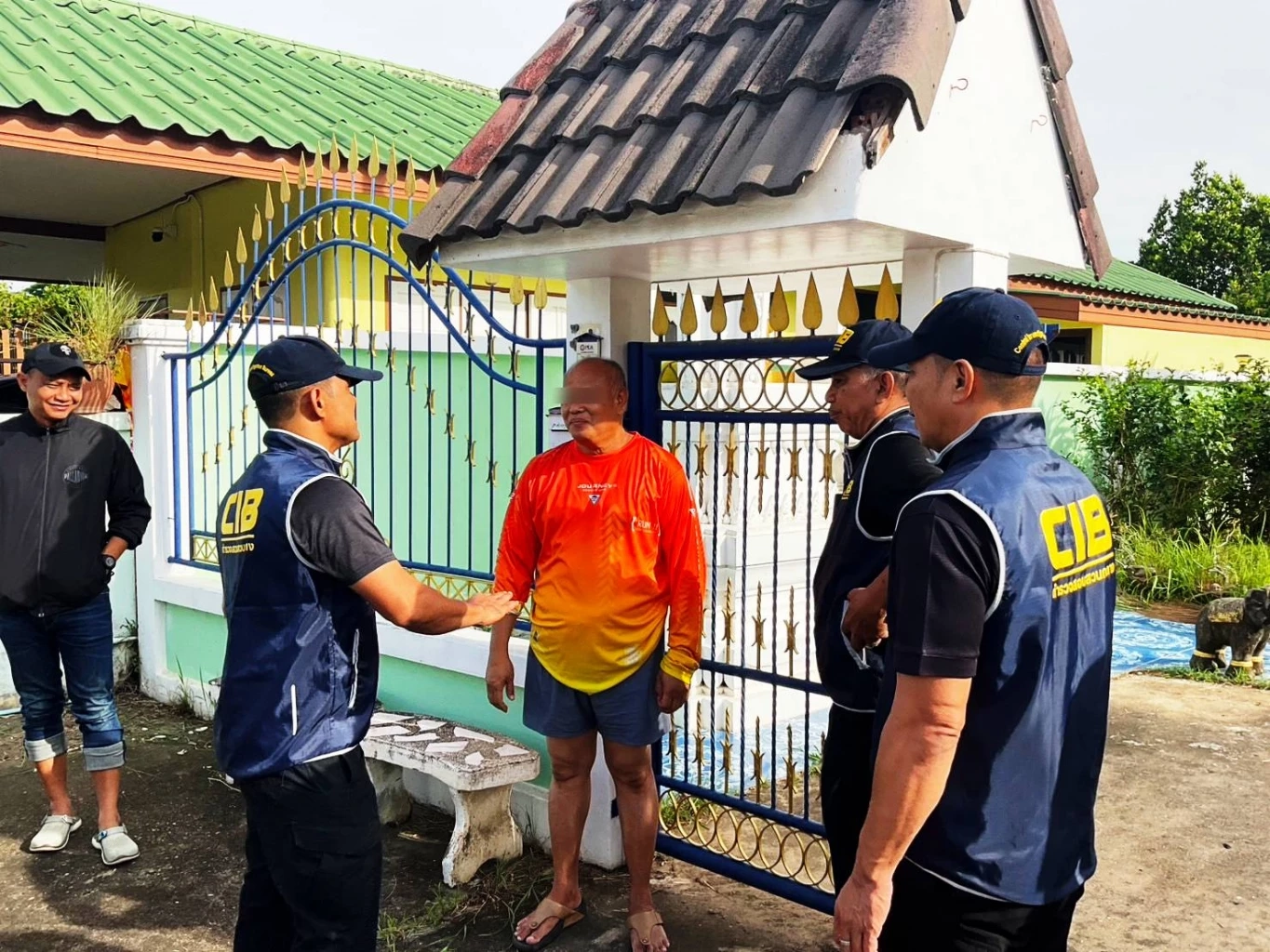 ด่วน! "บิ๊กเต่า" จับ "อดีตเจ้าคณะจังหวัดพิจิตร - อดีตเจ้าอาวาสวัดใหญ่จอมปราสาท" กิ๊กเก่า “สีกากอล์ฟ”