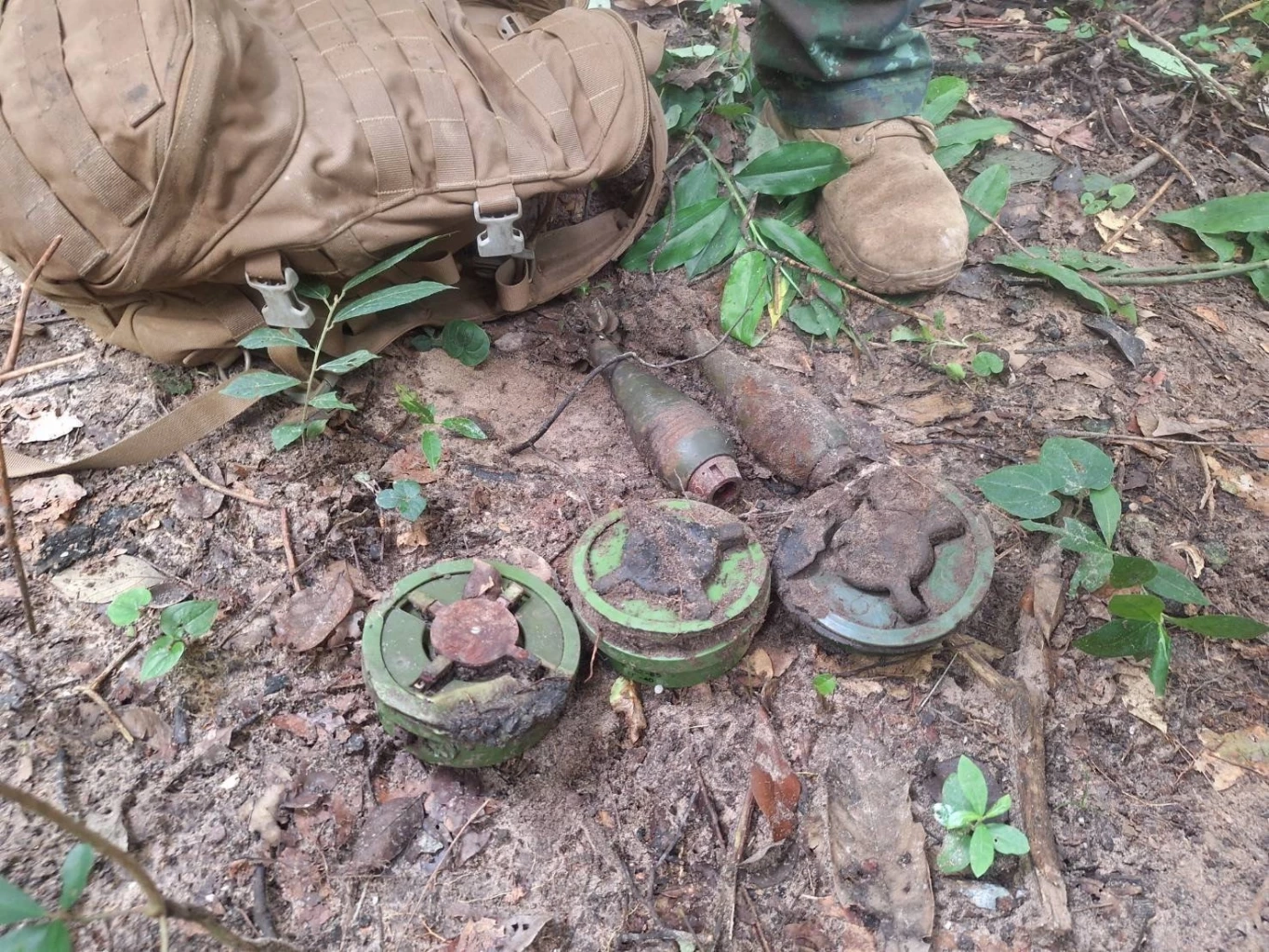 เจออีก ทุ่นระเบิด PMN-2 กัมพูชา ลอบวางใกล้เนิน 350 พร้อมตะปูเรือใบ