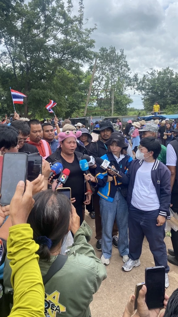 อินฟลูดัง-คนกรุงนับร้อย สมทบบ้านหนองจาน ประจันหน้าชาวกัมพูชา