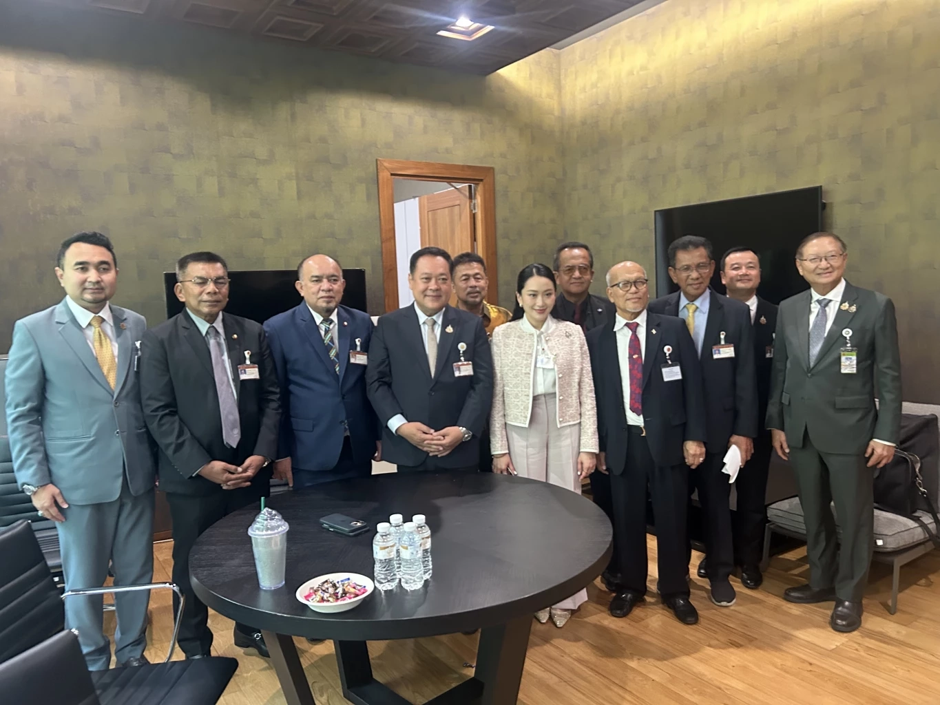 “ทวี” พา สส.พรรคประชาชาติ เข้าพบ นายกฯอิ๊งค์ พร้อมให้กำลังใจ