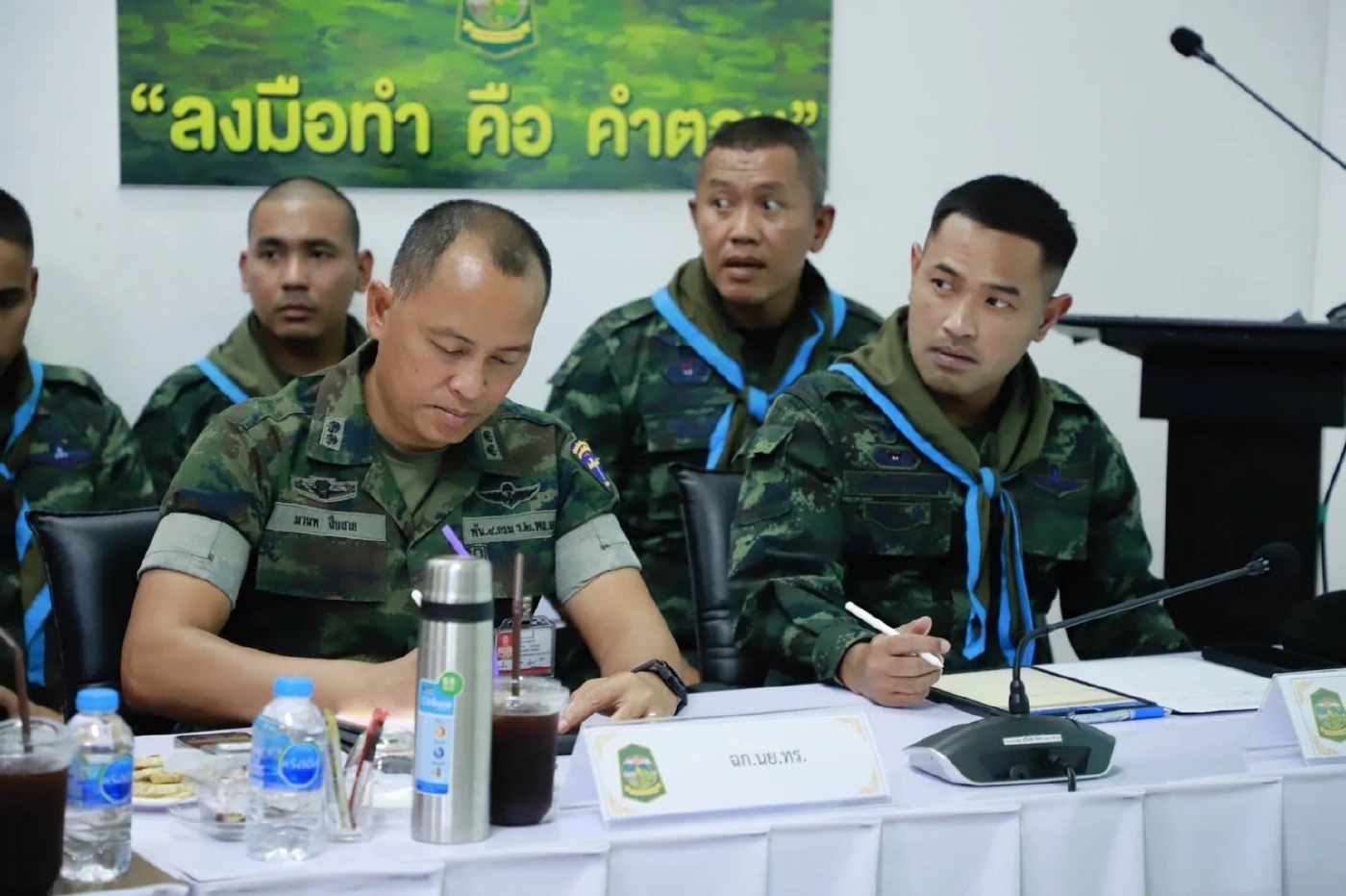 "มทภ.4" บินสำรวจแนวชายแดนนราธิวาสพบ  "ผู้ก่อเหตุรุนแรงขนอาวุธข้ามแดน"