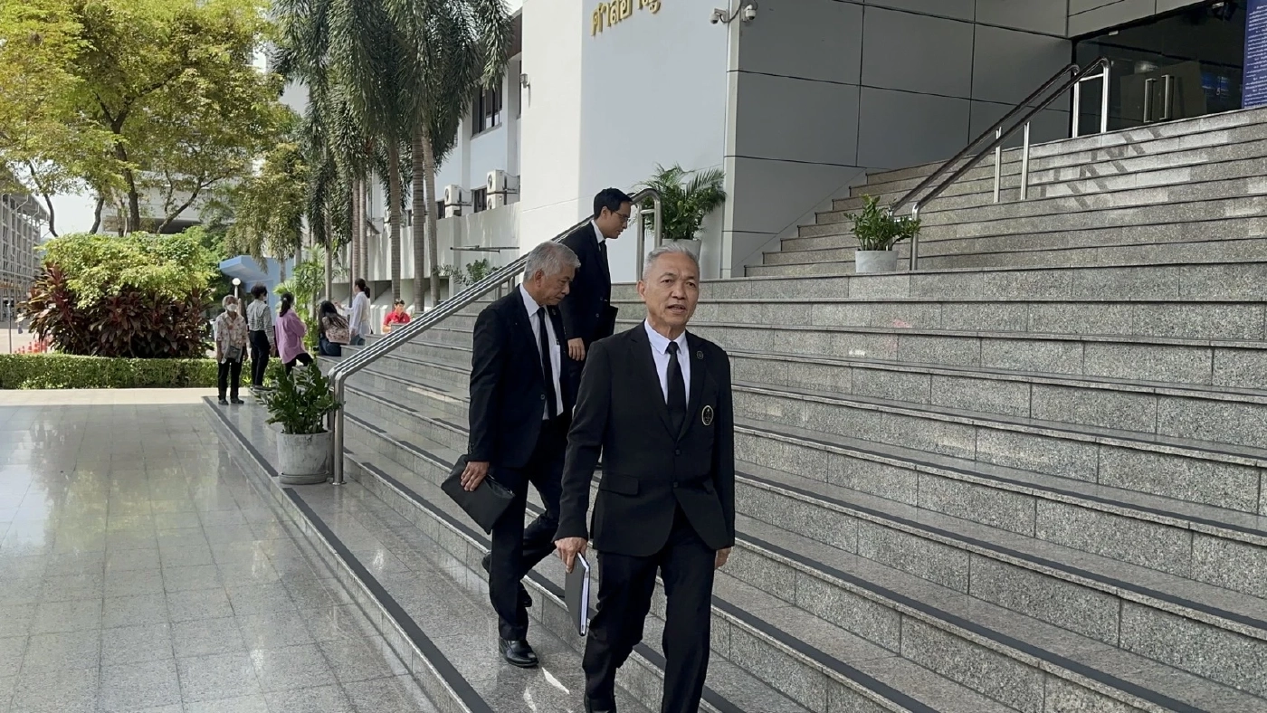 “ภูมิธรรม“ ส่งทนาย ยื่นฟ้อง ”ธนพร“ หมิ่นประมาทให้ลองตัดขาตัวเอง เปรียบเคสทหารชายเเดน