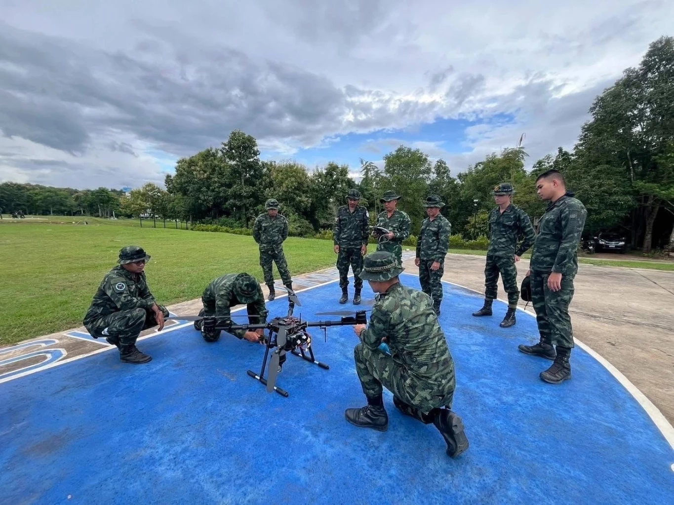 เปิดภาพ! ฉก.ราชมนู จัดอบรม "โดรนโจมตีทิ้งระเบิดทางยุทธวิธี" รุ่นที่ 5(มีคลิป)