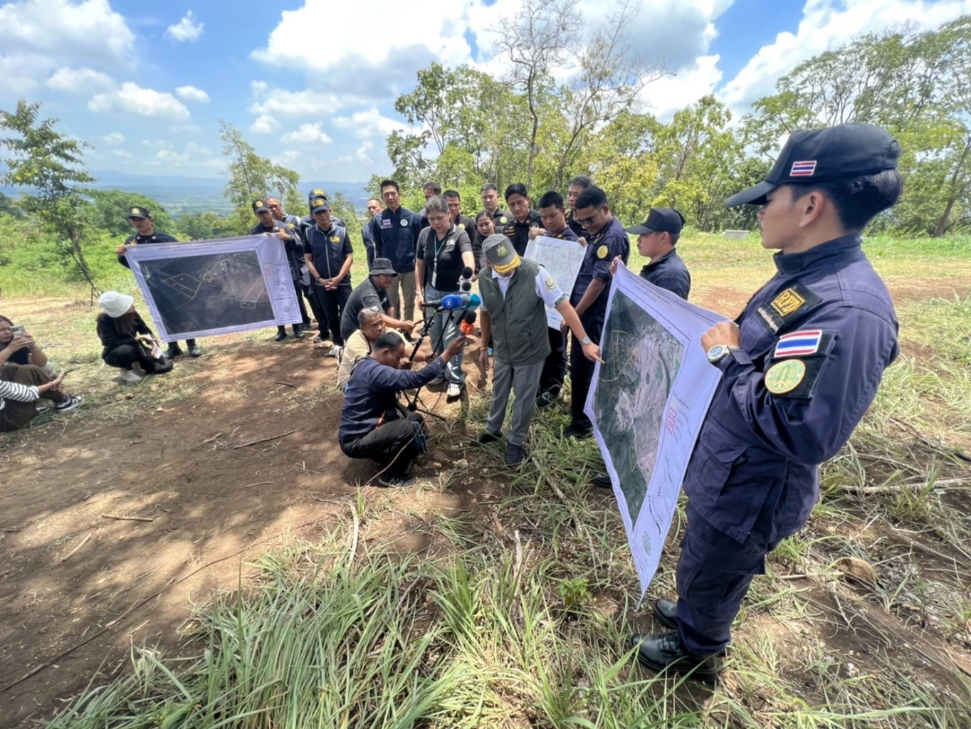 ระดมทีม ลุยจับ เจ้าหน้าที่รัฐ ออกเอกสารสิทธิ์เอื้อนายทุนรุกที่ป่า "ภูนับดาว"
