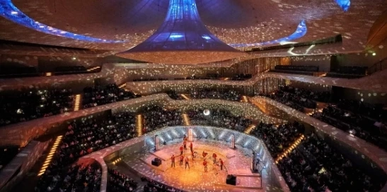 ส่องคอนเสิร์ตฮอลล์ล้ำยุค เอ็นเตอร์เทนเมนต์คอมเพล็กซ์ระดับโลก