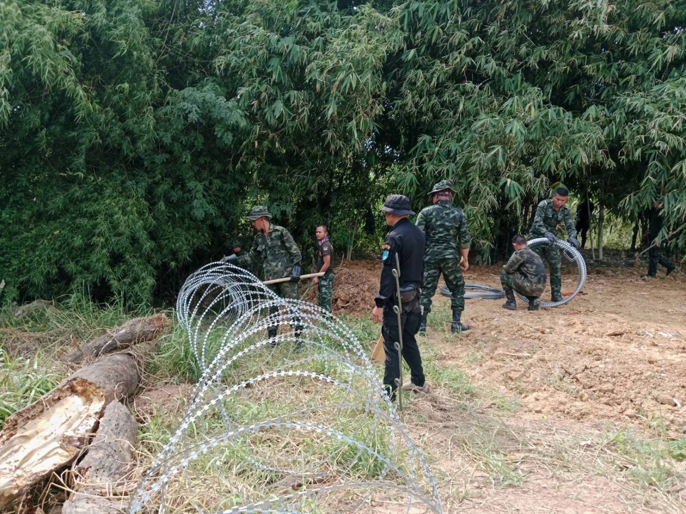 เปิดปฏิบัติการ “ขึงลวดสนาม" คลองพรหมโหด ชายแดนไทย-กัมพูชา
