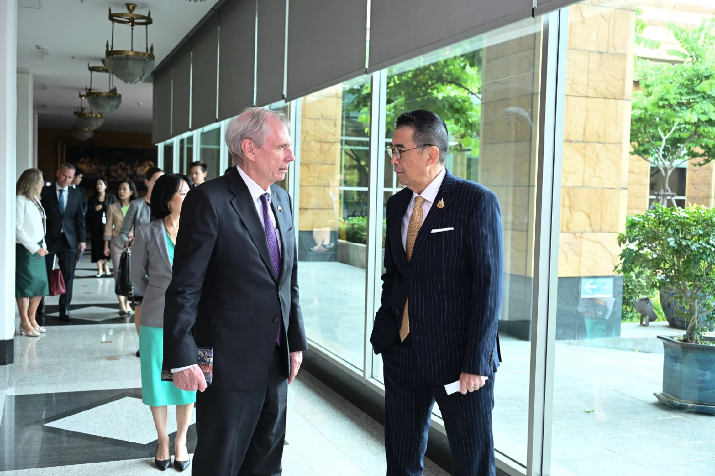 \"มาริษ\" ถกทูตสหรัฐฯ ย้ำต้องการยุติสู้รบ-แก้ปัญหาทวิภาคีสันติ