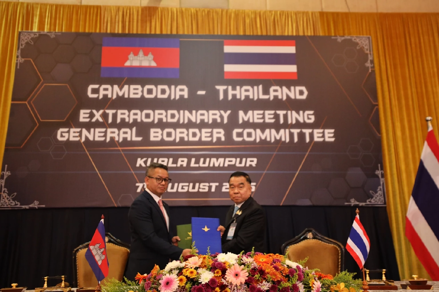 เปิดบันทึกข้อสรุป 13 ข้อตกลงหยุดยิง วงประชุม GBC ไทย-กัมพูชา