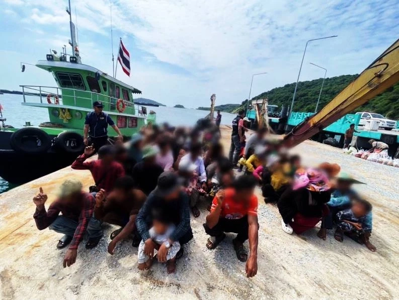 “รมช.สธ.” เตรียมเพิกถอน ใบตรวจสุขภาพแรงงานต่างด้าวเถื่อน 3 แสนใบ