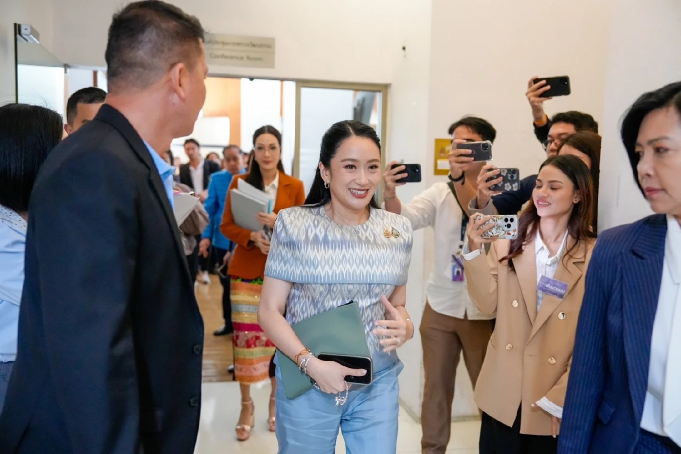 นายกฯ “แพทองธาร” ออกงานทางการครั้งแรก หลังเก็บตัวเงียบสู้คดีคลิปเสียง