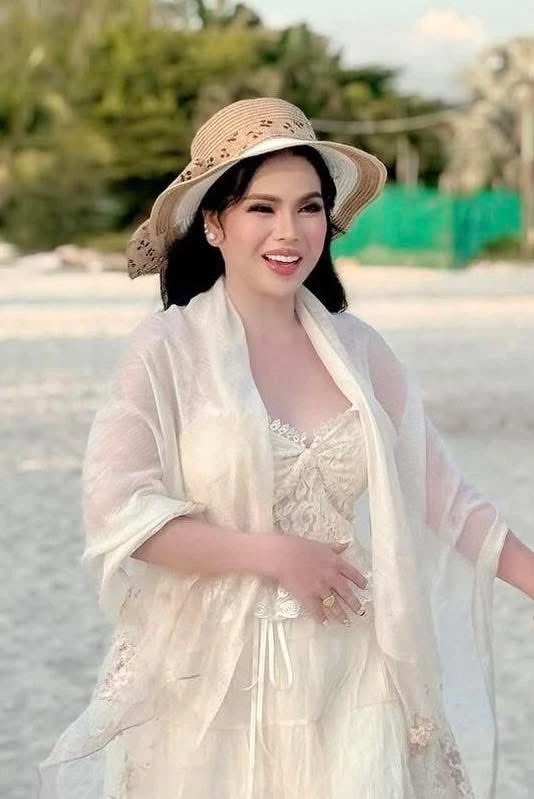 "วัน มรณา" หรือ "เช็ง เสร็ยรวต" อินฟลูเอนเซอร์ชื่อดังชาวกัมพูชา