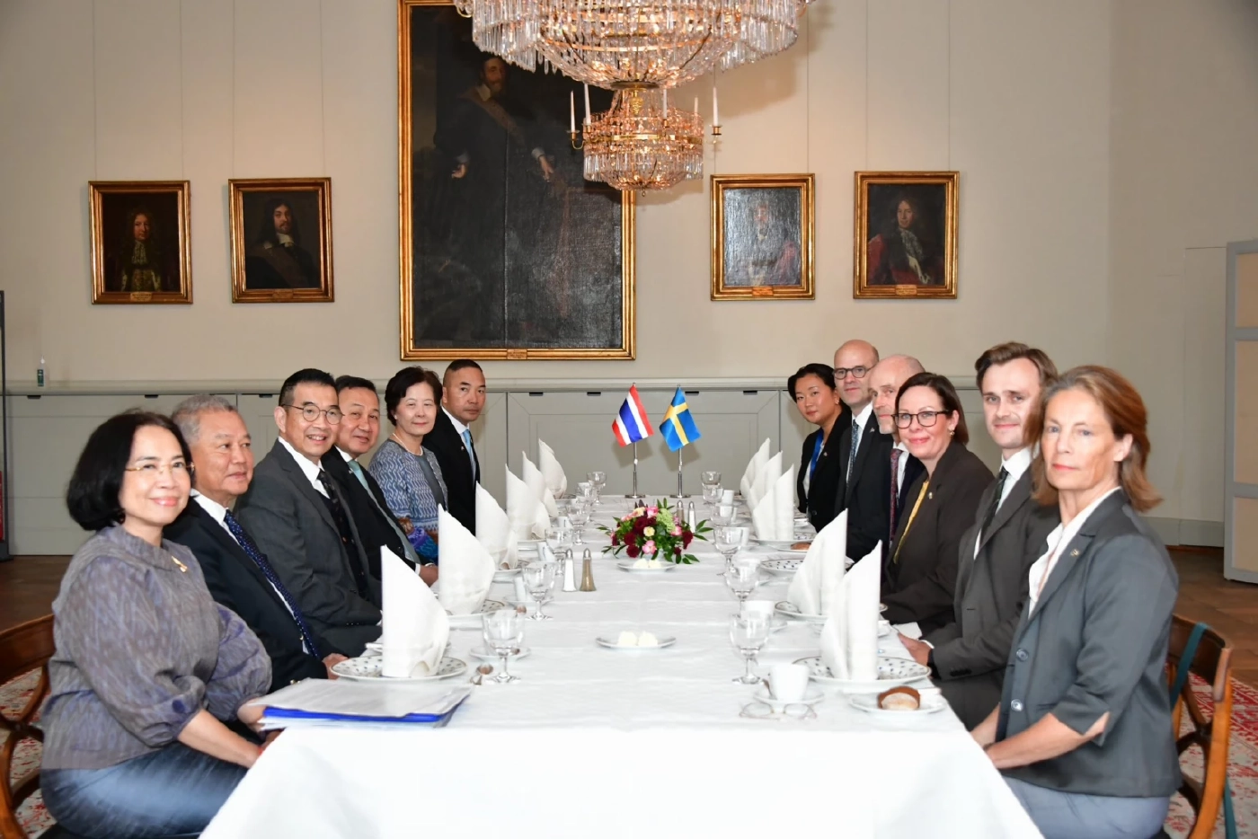 “มาริษ” ทวิภาคี กต.สวีเดน ยกปมกัมพูชาใช้โล่มนุษย์ยั่วยุ