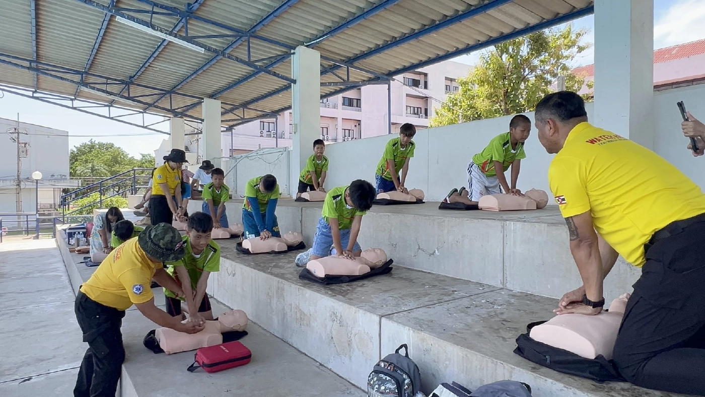 "สถาบันการสร้างชาติ" จัดฝึก "เยาวชนอาสาร่วมใจกู้ภัยทางน้ำสร้างชาติ"