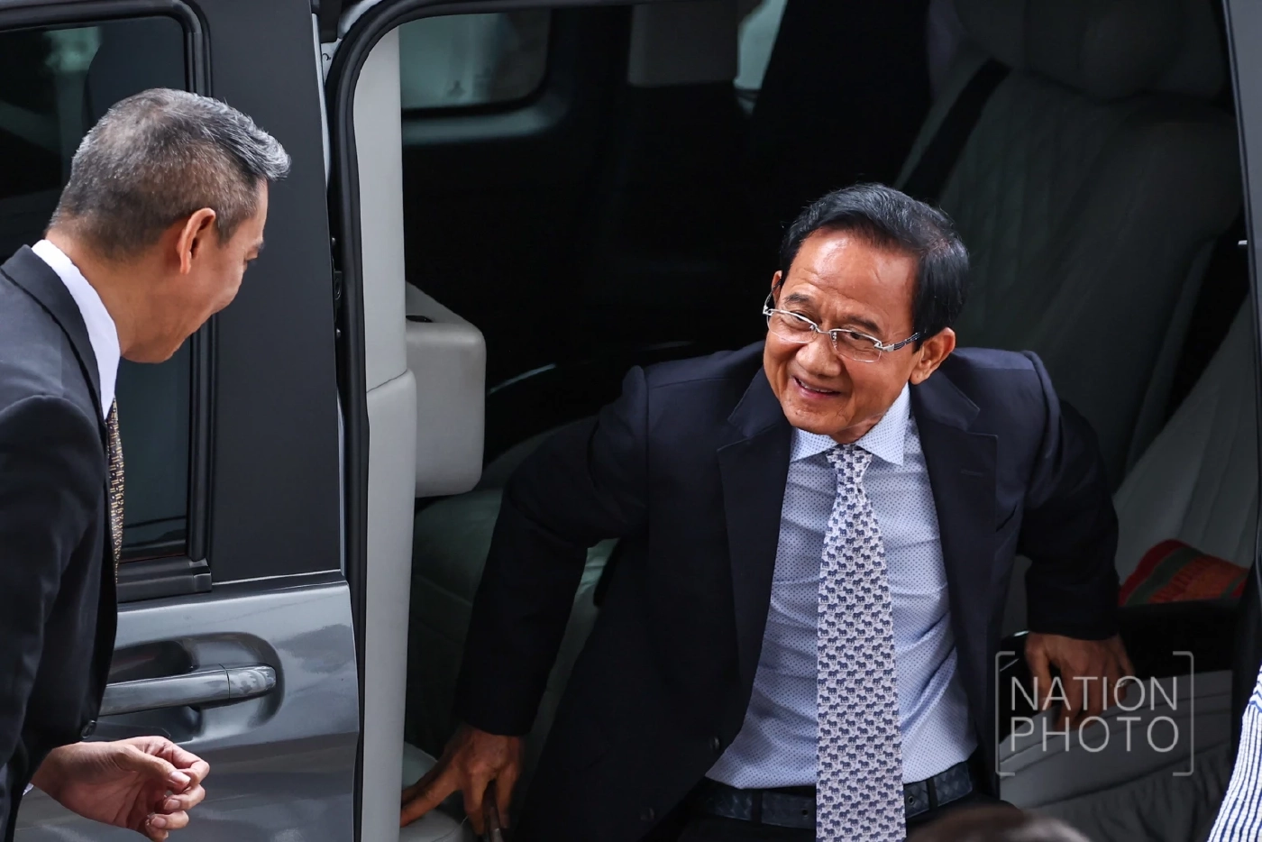 "ทักษิณ" เดินทางถึงศาลอาญา ฟังคำพิพากษา "คดี ม.112 - พ.ร.บ.คอมฯ"