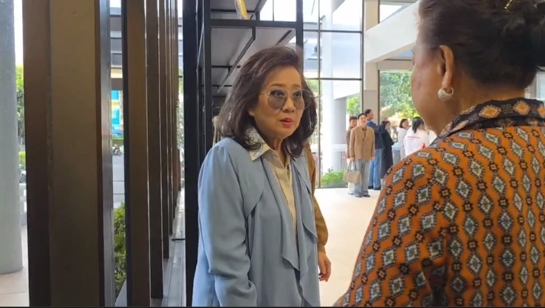 ณหญิงพจมาน ดามาพงศ์ มารดา ของ น.ส.แพทองธาร