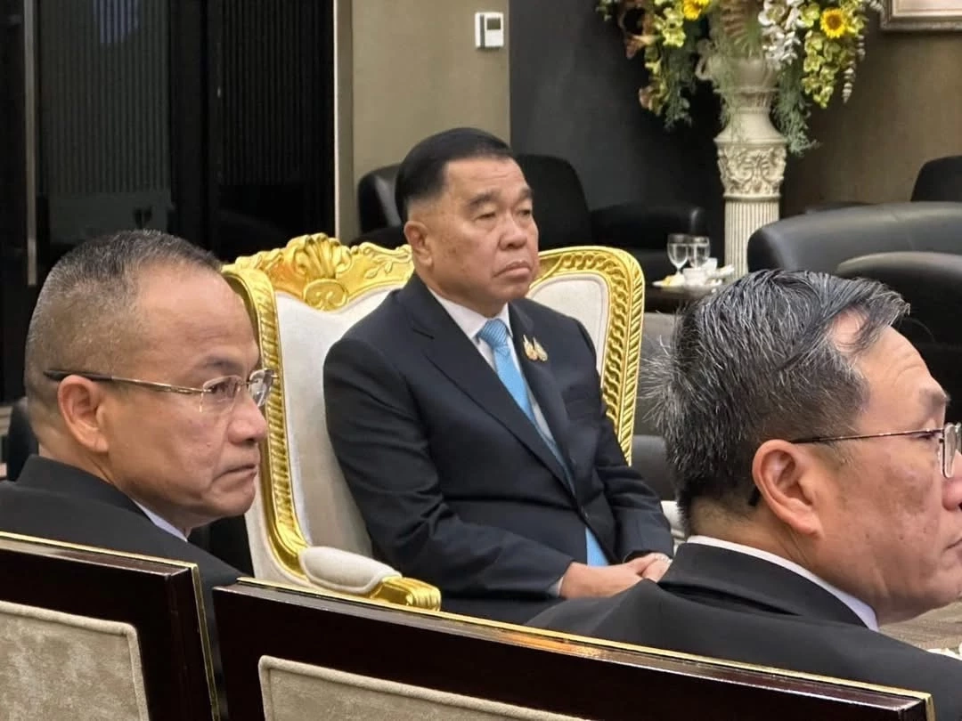 “บิ๊กเล็ก“ เดินทางถึงมาเลเซีย เตรียมประชุม GBC ไทย–กัมพูชา