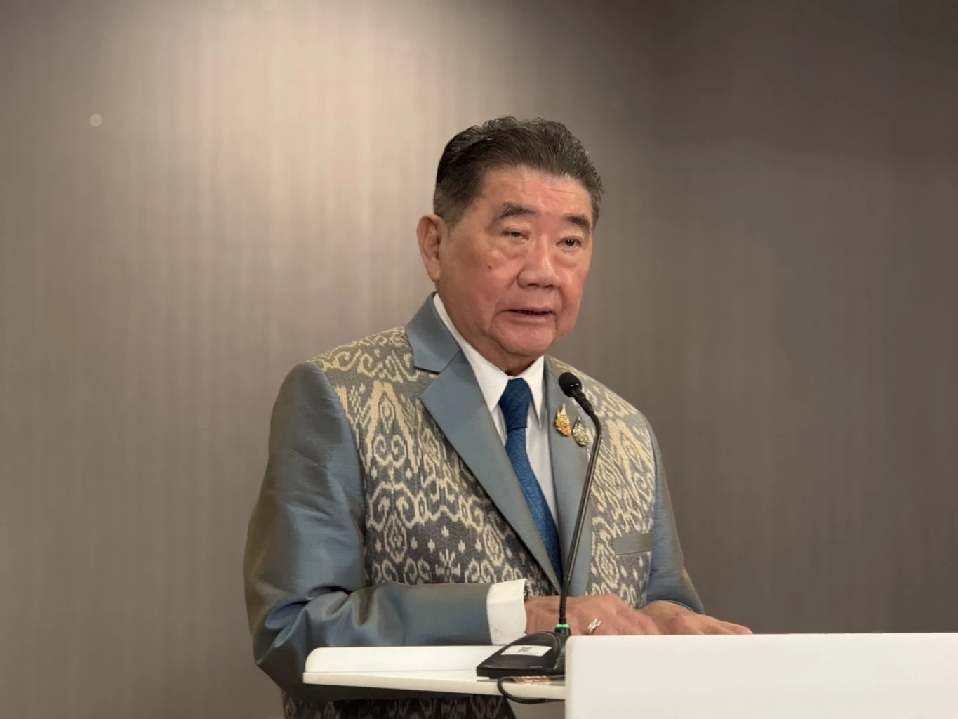 นายภูมิธรรม เวชยชัย รองนายกรัฐมนตรี และ รมว.มหาดไทย รักษาการนายกรัฐมนตรี 