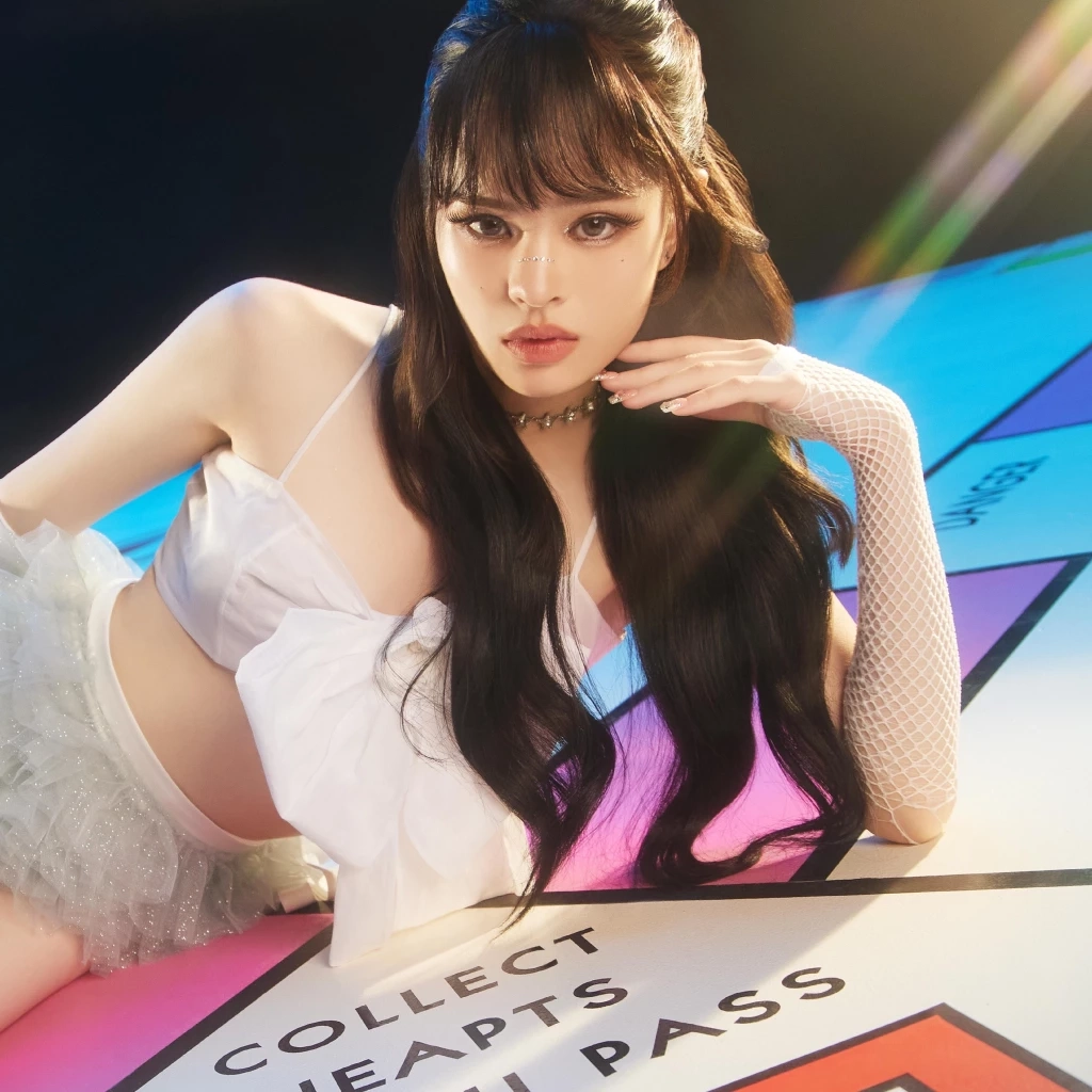 "อ่ำ อัมรินทร์" พา "แอลลี่" เข้าแจ้งความเอาผิดโซเชียลเฟคนิวส์ หาว่า "แอลลี่ท้อง"