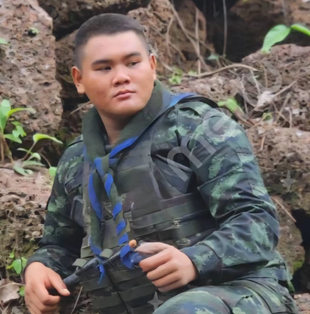 สุดอาลัย! พลทหารกล้าที่ปะทะคารมกับโมนิก้าเสียชีวิตสลดในฐาน