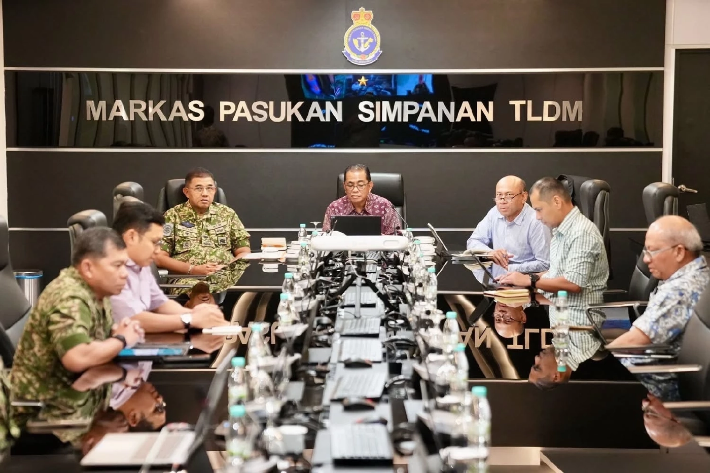 บิ๊กเล็ก–เตีย เซ็ยฮา-คาเล็ด บิน นอร์ดิน ประชุมไตรภาคี ก่อนถก GBC