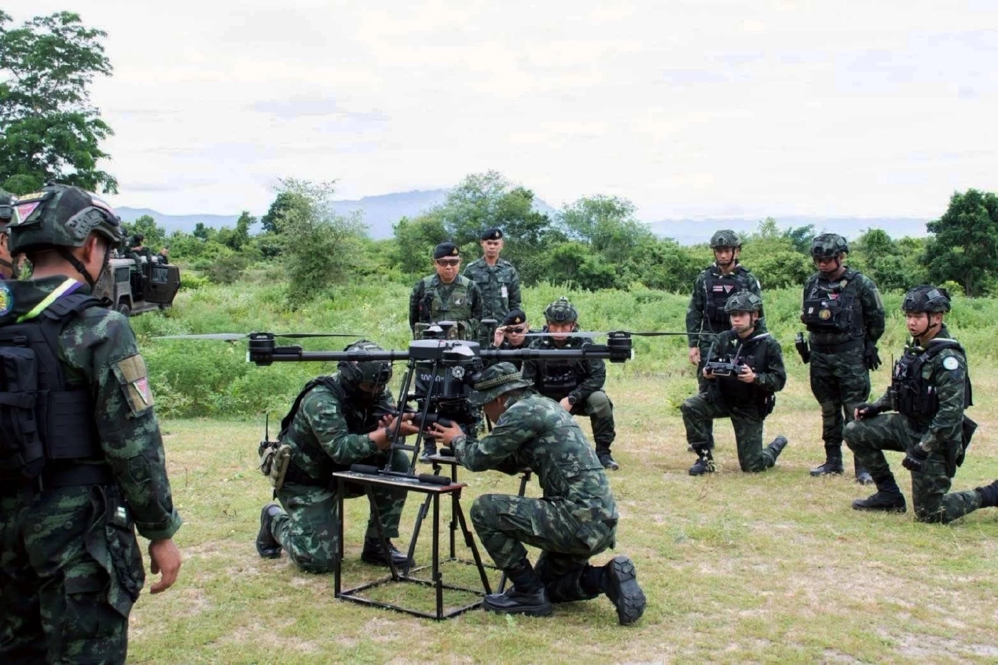 เปิดภาพ! ฉก.ราชมนู จัดอบรม "โดรนโจมตีทิ้งระเบิดทางยุทธวิธี" รุ่นที่ 5(มีคลิป)