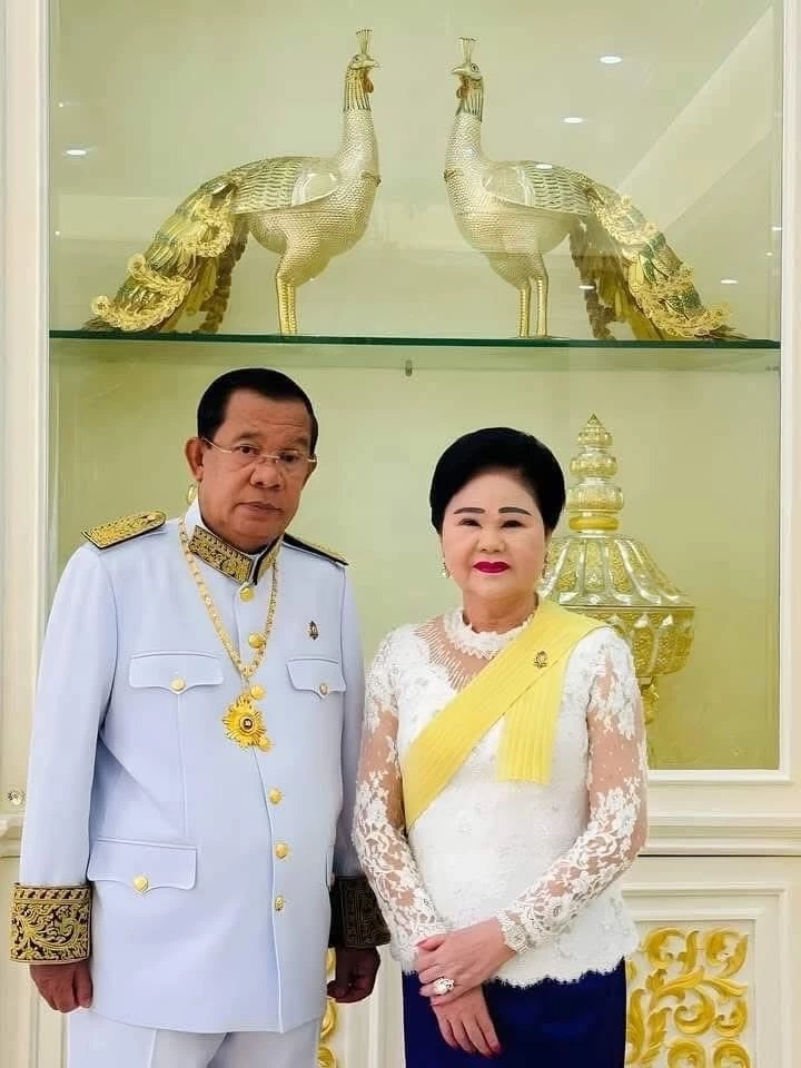 สมเด็จฮุน เซน และสมเด็จบุน รานี  ผู้สถาปนาระบอบใหม่