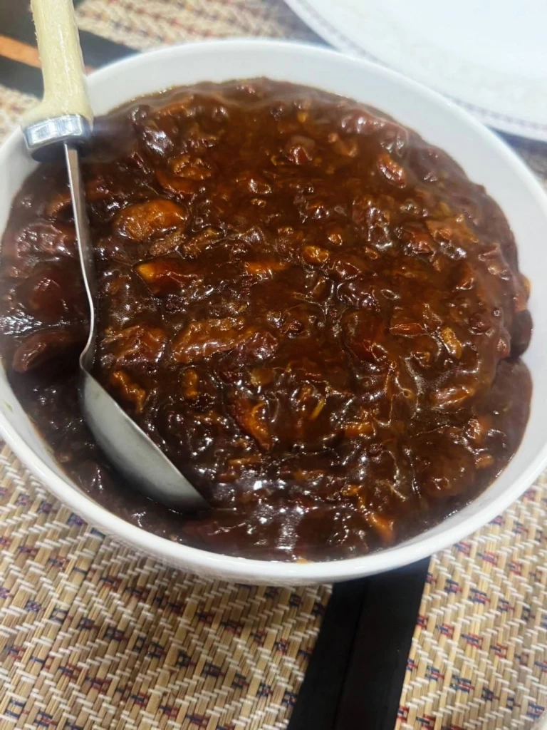 อร่อยจนต้องยกนิ้ว! "บิ๊กป้อม" โชว์บทเชฟจัด "ข้าวหน้าไก่" สูตรเด็ดอร่อยเหาะ เลี้ยง "เสี่ยหนู"