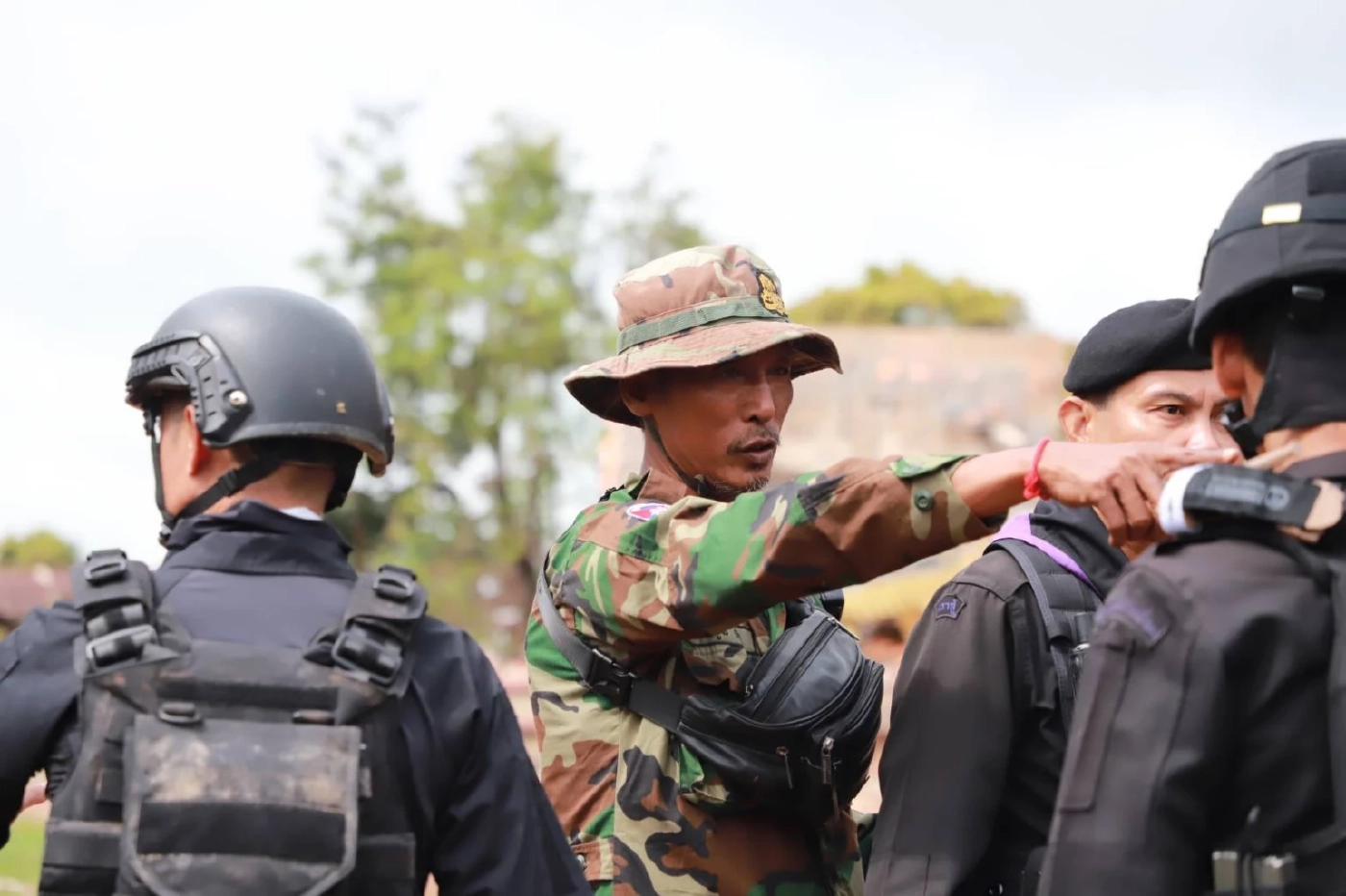 แม่ทัพภาค 2 ซัดลีลากัมพูชา ป่วนคณะทูตทหารลงพื้นที่ช่องอานม้า