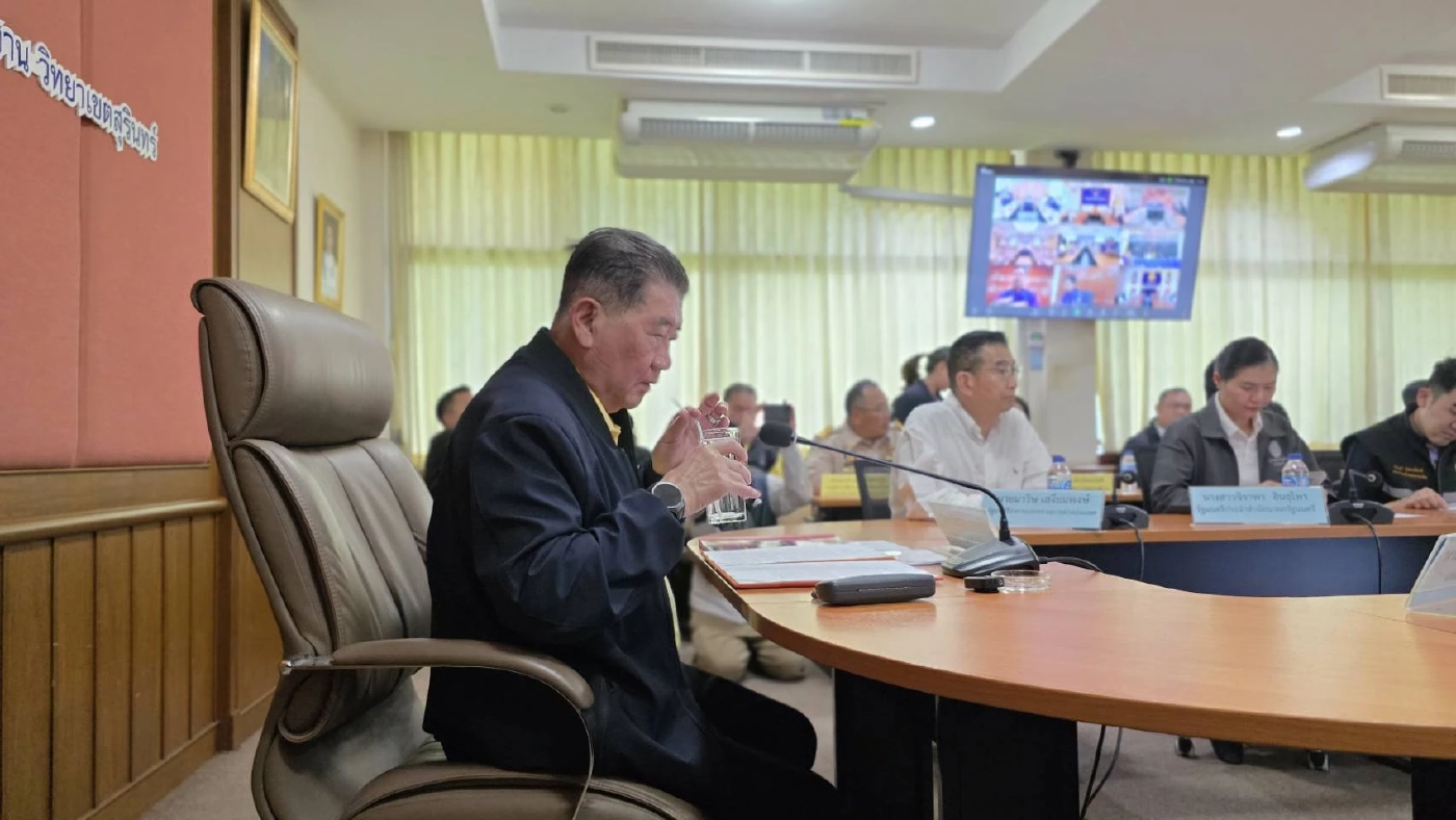 ภูมิธรรม-มาริษ-จิราพร ส่งชาวสุรินทร์กลับบ้าน ชงงดเก็บค่าไฟ-น้ำ